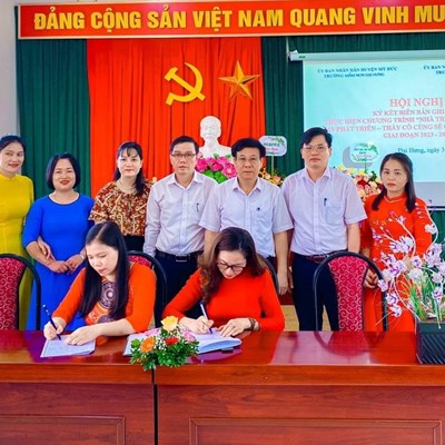 Abum ảnh đẹp năm học 2023-2024