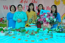 TRƯỜNG MN ĐẠI HƯNG TỔ CHỨC THI LÀM BÁNH VÀ MÍT TINH NGÀY 08/03